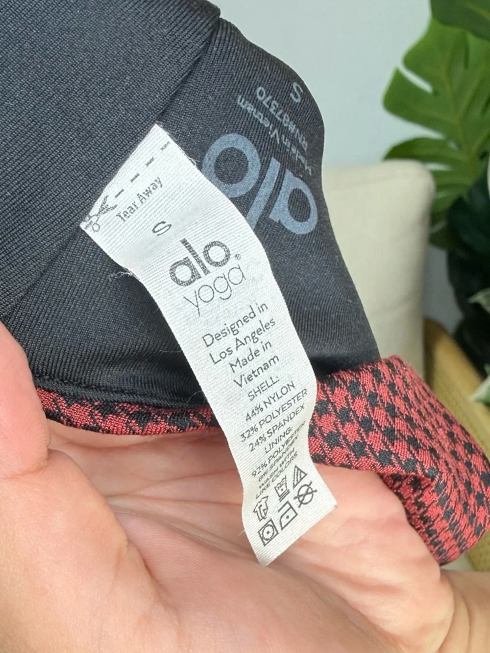 Alo Yoga Micro Houndstooth Bra Size small